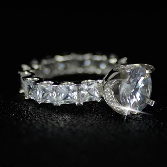 DIAMOND 925 STERLING SILVER ENGAGEMENT RING - Picture 6 of 6